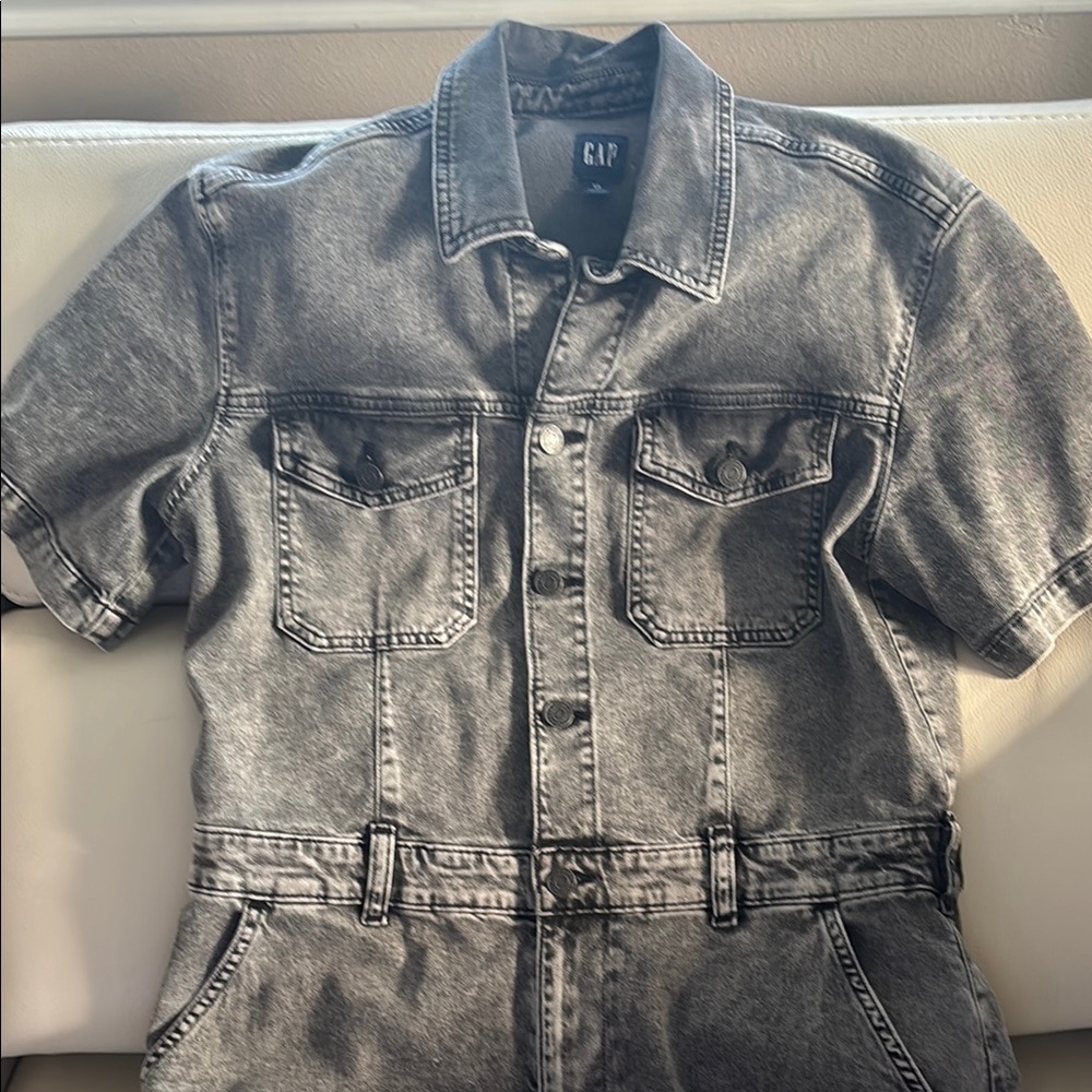 GAP Charcoal Button-Up Jean Jumpsuit size 12